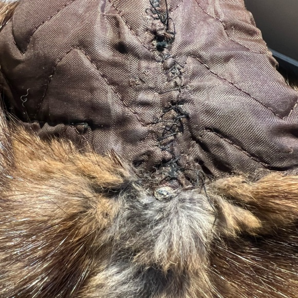 Retro Canadiana tan brown muskrat fur winter warm trapper hat ear flap hat - Picture 16 of 16